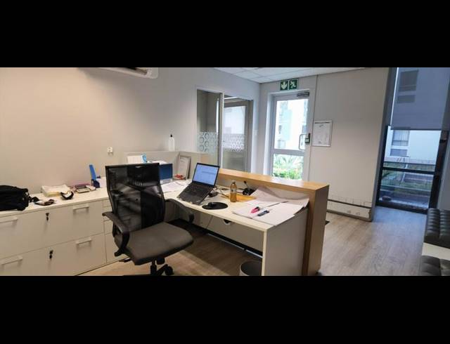 BUSINESS PROPERTY TO RENT IN LYNNWOOD MANOR